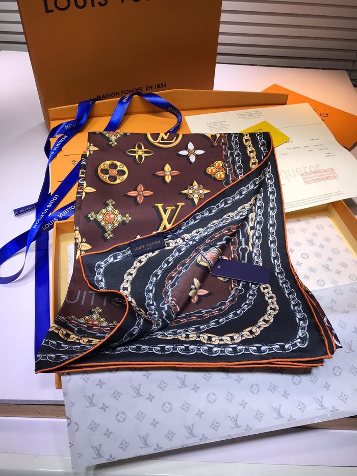 Louis Vuitton Scarf LVS00118